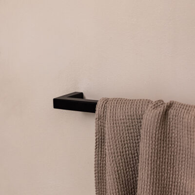 Metallbude Vana håndklædestang Firkantet 85 Sort